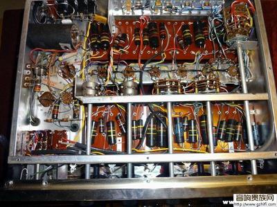 經(jīng)典再現(xiàn) 麥景圖MCINTOSH C20古董膽前級(jí)的傳奇魅力
